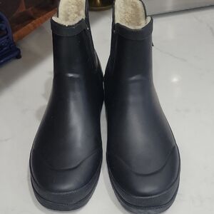 Tretorn Faux Fur Lined Rain Ankle Boots- Cream and Black 10